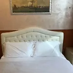 Roma Palace Inn